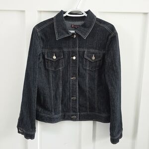 Dark Wash Denim Jacket with Classic Trucker Style & Contrast Stitching,size 14